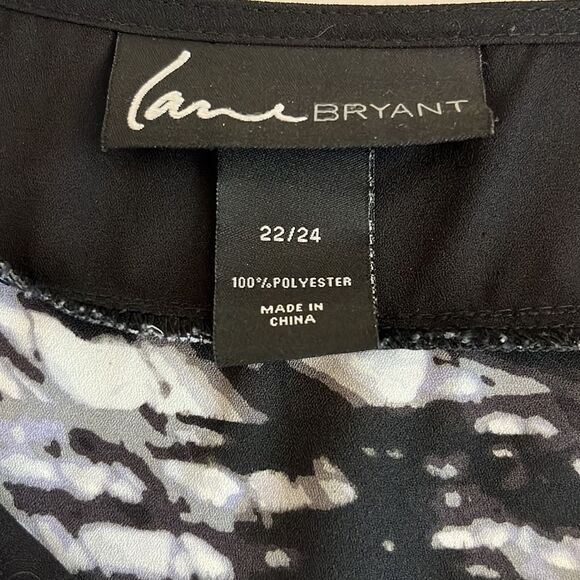 Lane Bryant Pullover V Neck BatWing Top Black White Size 22/24 - Picture 5 of 8